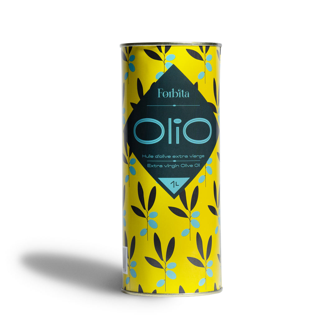 L'huile d'olive extra vierge en conserve.